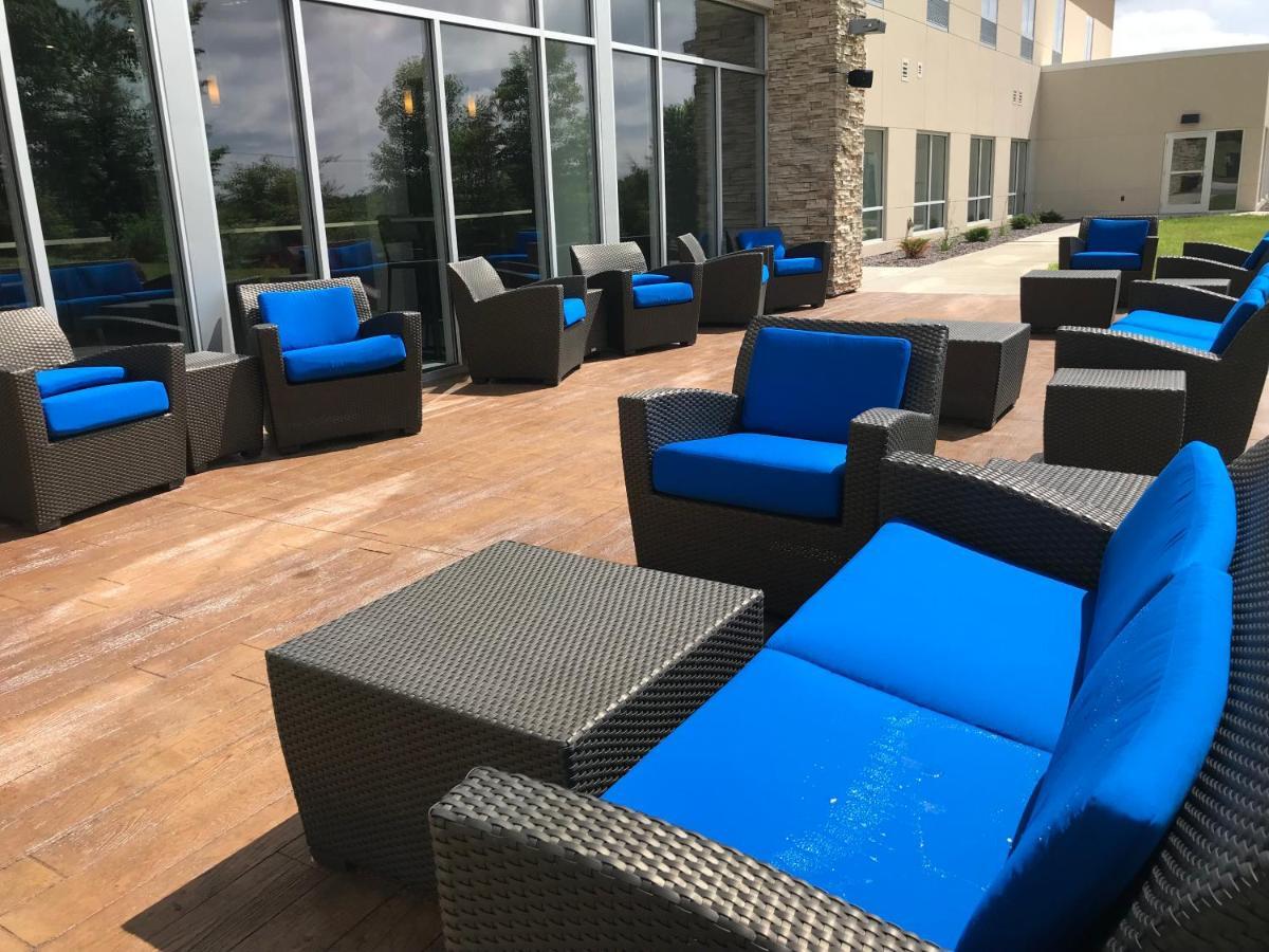Holiday Inn Express & Suites - Hannibal - Medical Center Zewnętrze zdjęcie